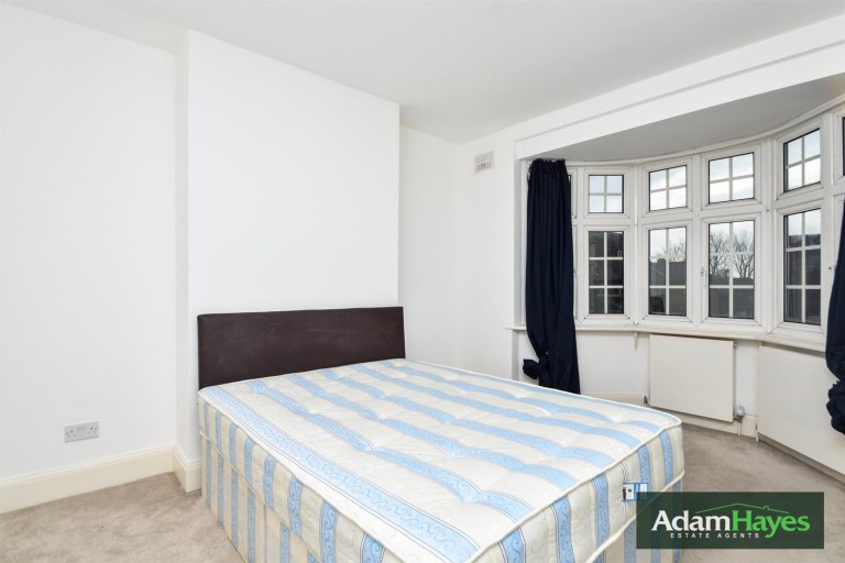 Creighton Avenue, East Finchley, N2