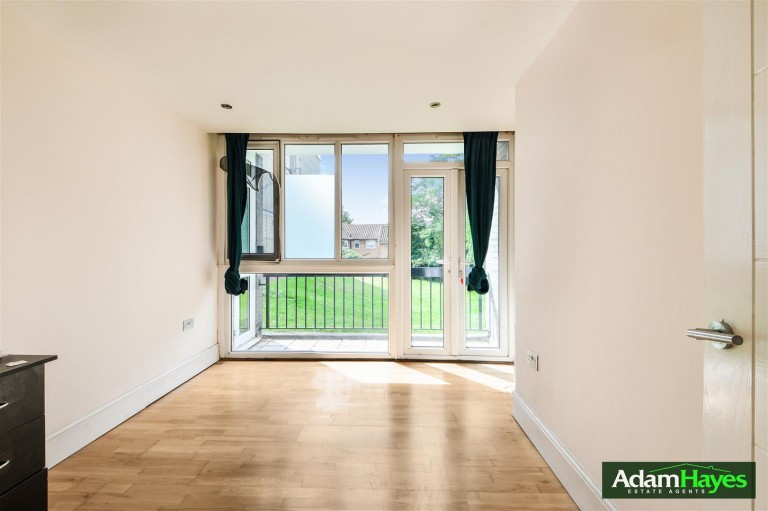Ashbourne Close, Woodside Park, N12