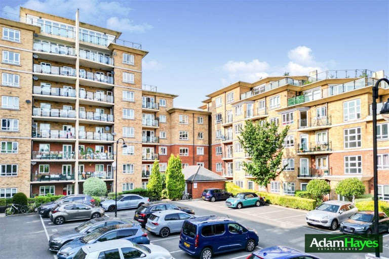 Glebelands Close, North Finchley, N12