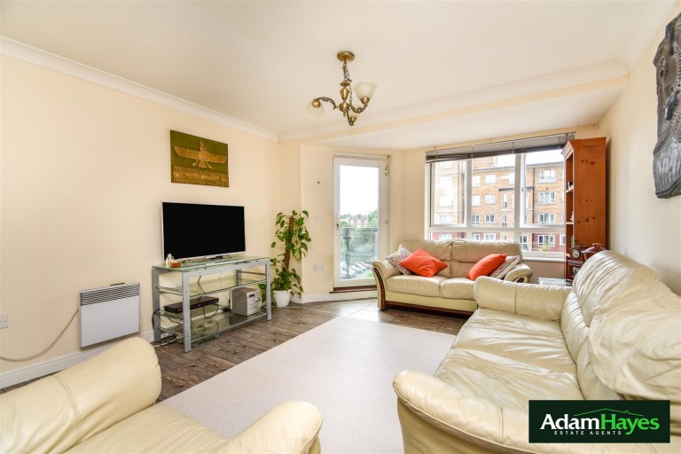 Glebelands Close, North Finchley, N12