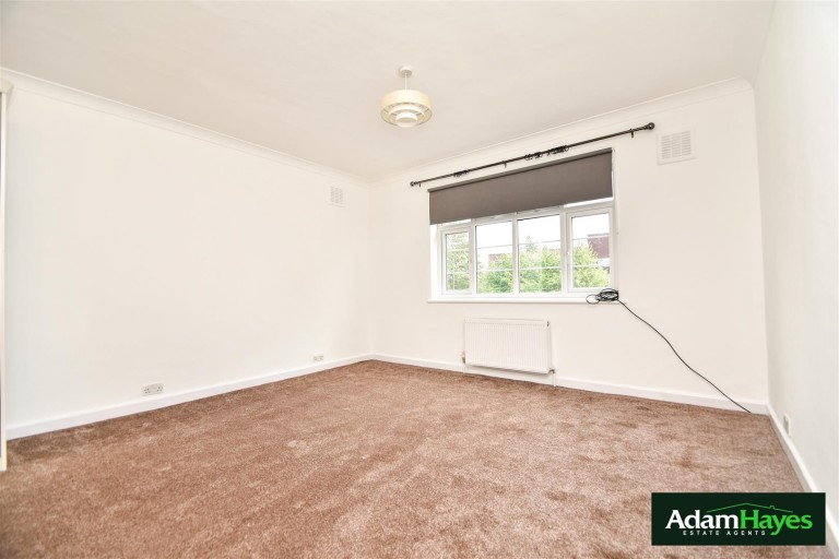 High Road, Whetstone, N20