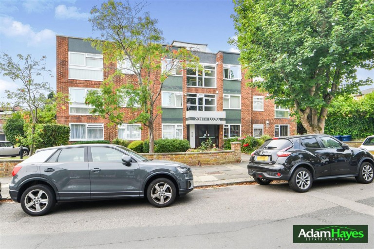 Etchingham Park Road, Finchley, N3