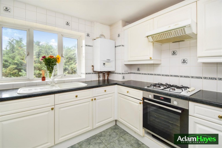 Victoria Grove, North Finchley, N12