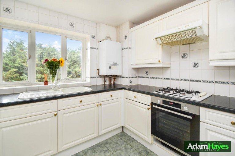 Victoria Grove, North Finchley, N12