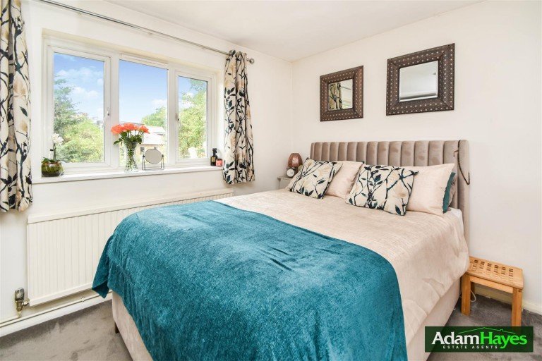 Victoria Grove, North Finchley, N12