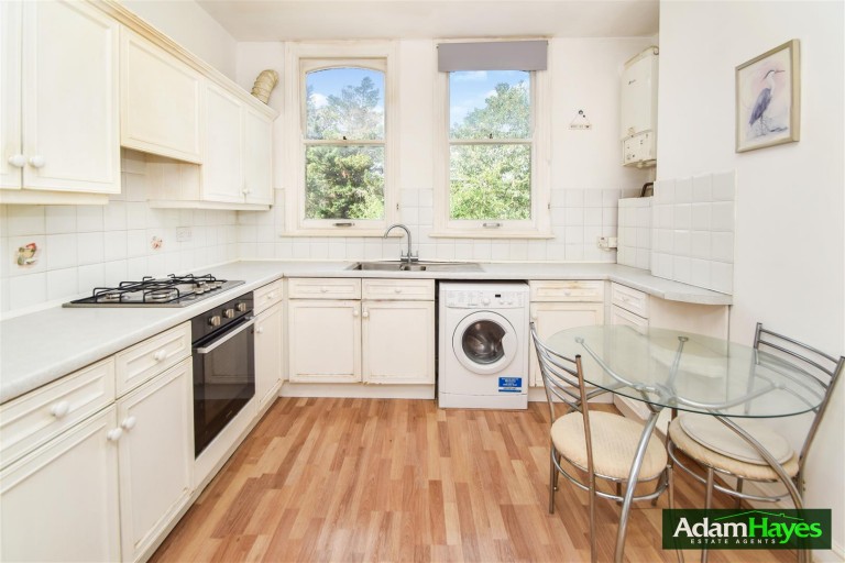 Woodside Lane, North Finchley, N12