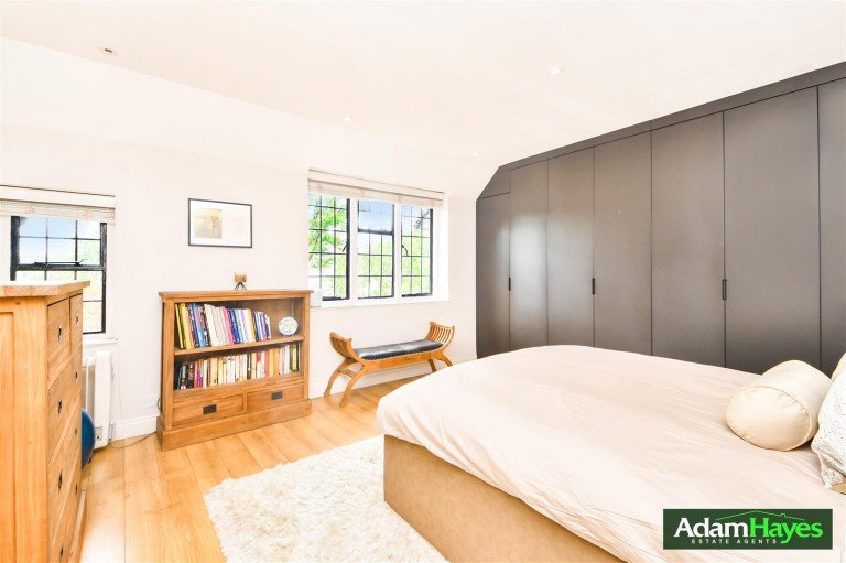 Blandford Close, Hampstead Garden Suburb, N2