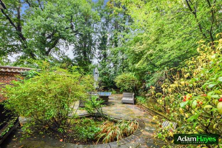 Canons Close, East Finchley, N2
