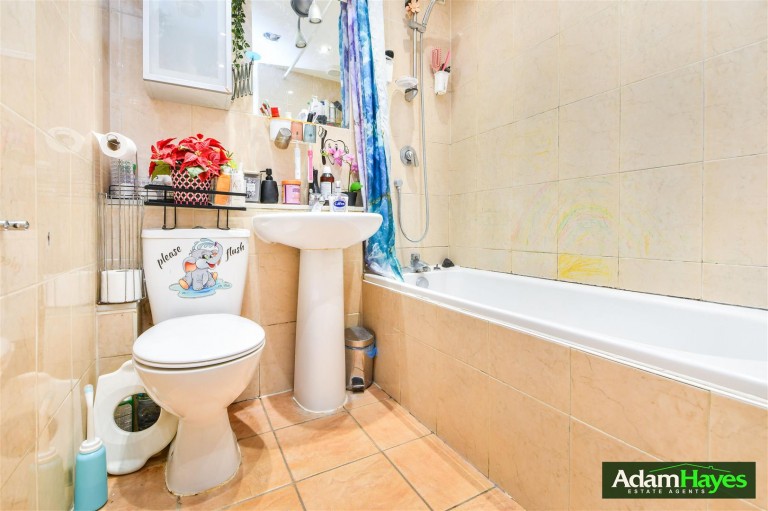 Copwood Close, North Finchley, N12
