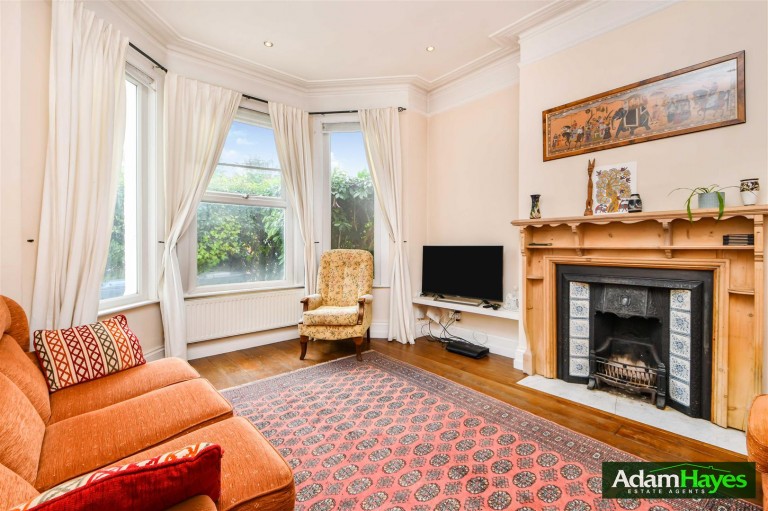 Nether Street, North Finchley, N12