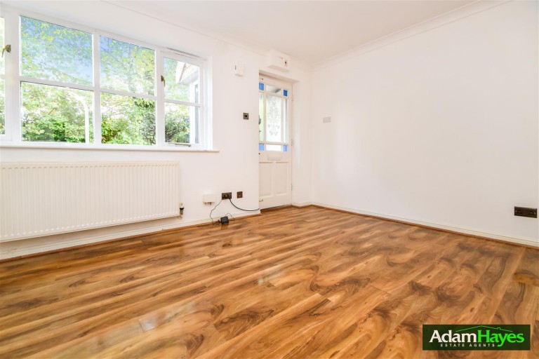 Fenstanton Avenue, North Finchley, N12