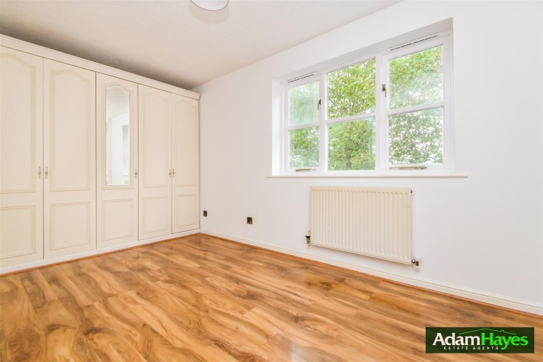 Fenstanton Avenue, North Finchley, N12