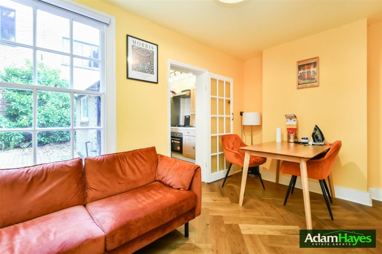 College Terrace, Finchley Central, N3