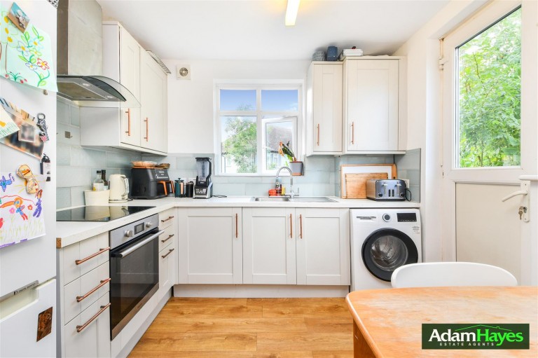 Eversleigh Road, Finchley, N3