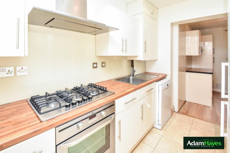 Nethercourt Avenue, West Finchley, N3