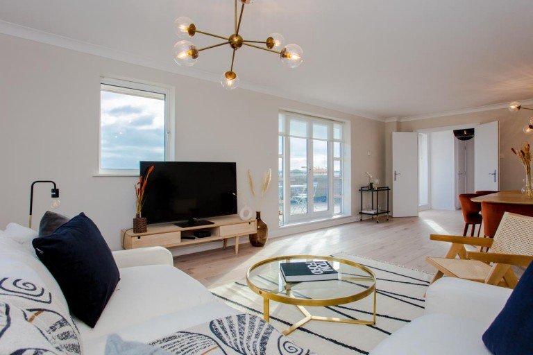 Sparkford Gardens, Friern Barnet, N11