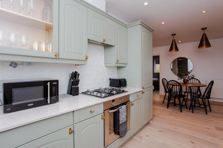 Sparkford Gardens, Friern Barnet, N11