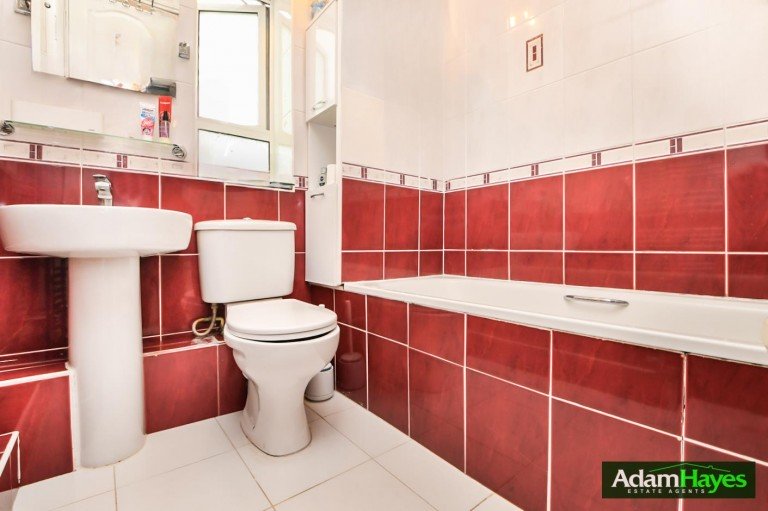 Montrose Crescent, North Finchley, N12