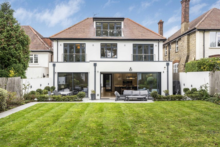 Wickliffe Avenue, Finchley Central, N3