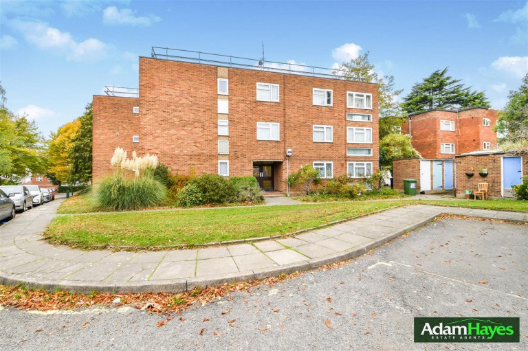 St. Michael's Close, Finchley, N3