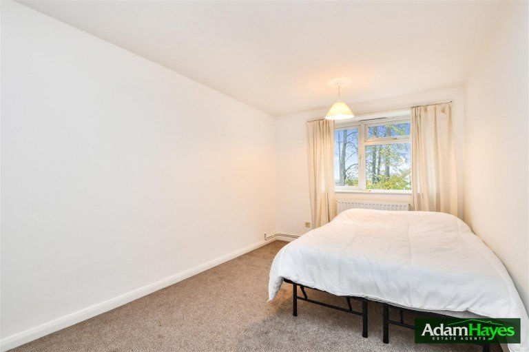 St. Michael's Close, Finchley, N3