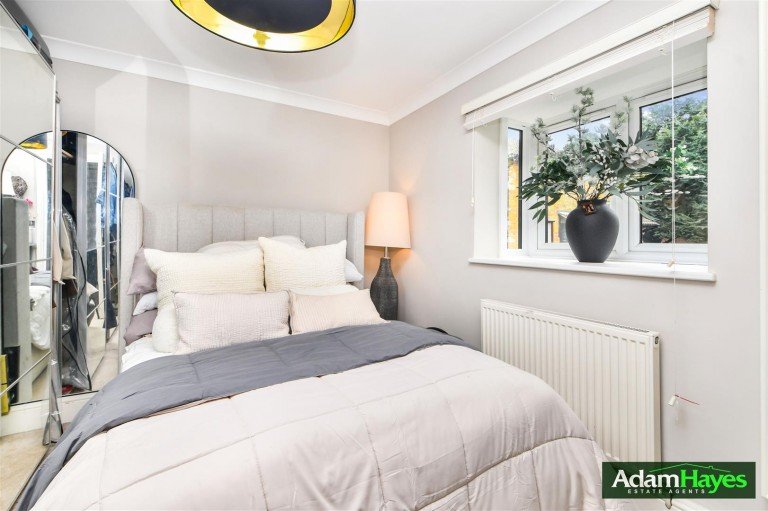 St. Albans Road, High Barnet, EN5