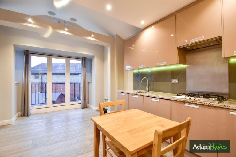 Churchfield Avenue, North Finchley, N12