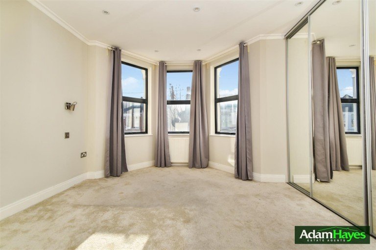 Churchfield Avenue, North Finchley, N12