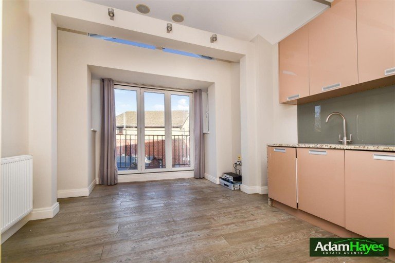 Churchfield Avenue, North Finchley, N12