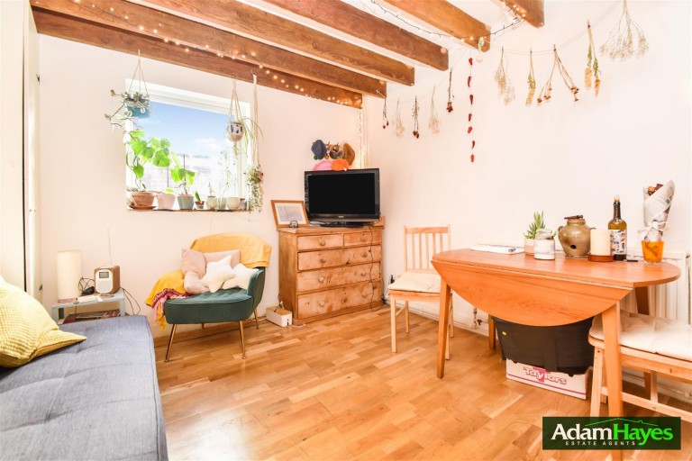 Regents Park Road, Finchley Central, N3