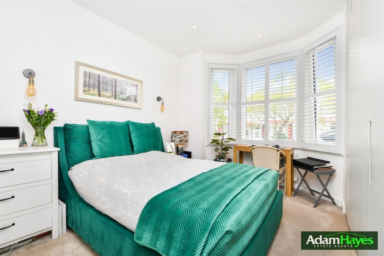 Grove Road, North Finchley, N12