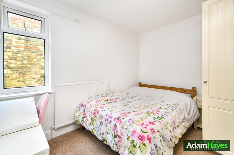 Ballards Lane, Finchley Central, N3