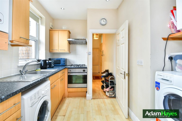 Ballards Lane, Finchley Central, N3