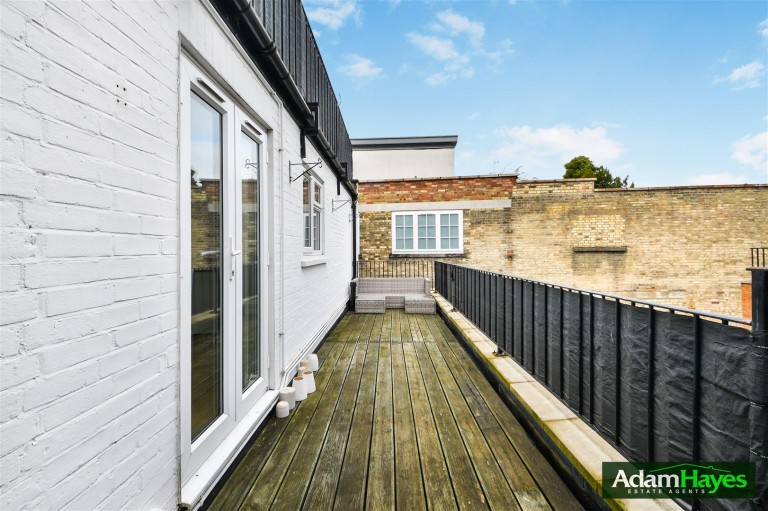 Ballards Lane, Finchley Central, N3