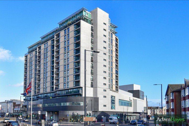 Kingsway, North Finchley, N12