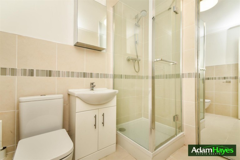 Diploma Court, East Finchley, N2