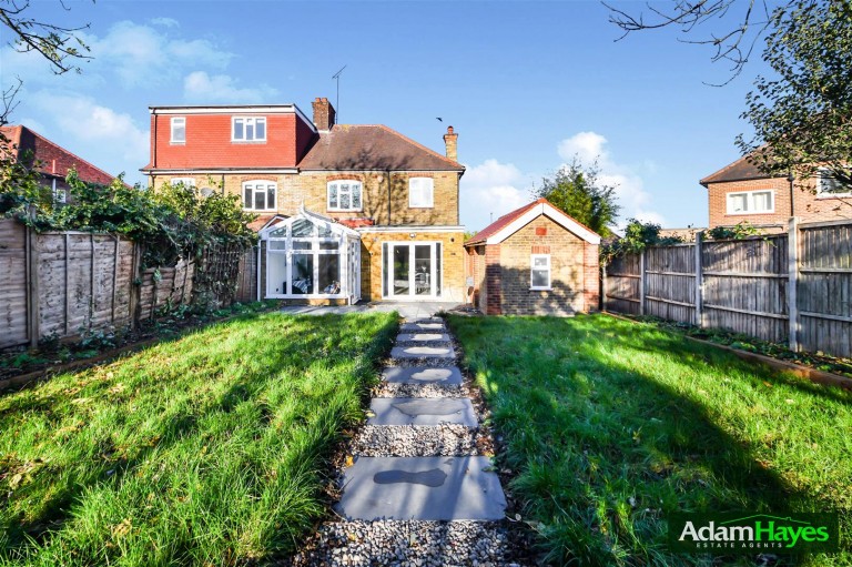 Lullington Garth, Woodside Park, N12