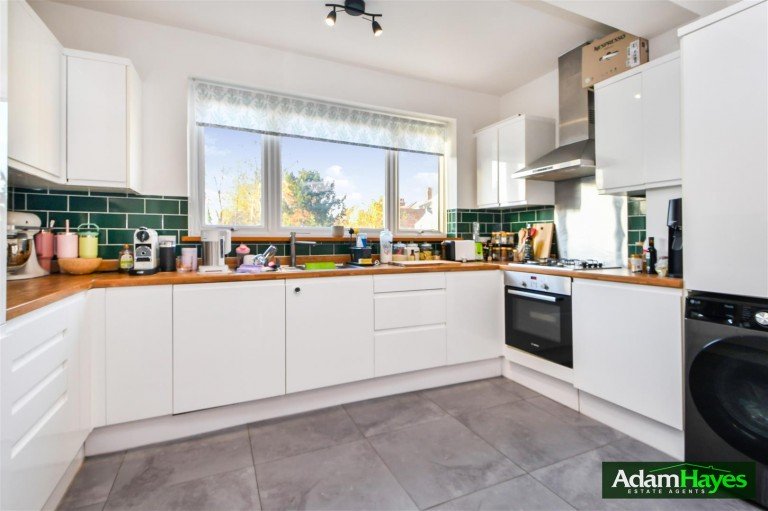 Nether Street, Finchley N3