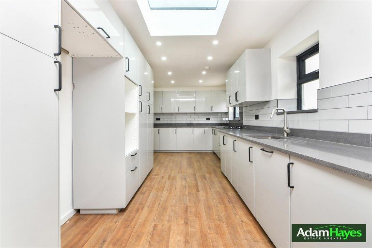 Bramber Road, North Finchley N12