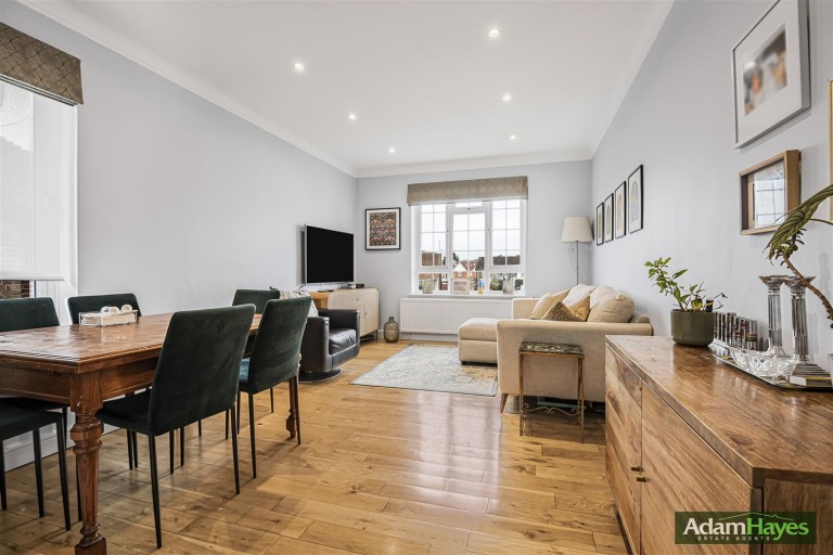 Lodge Lane, North Finchley, N12