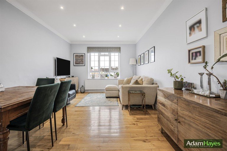 Lodge Lane, North Finchley, N12