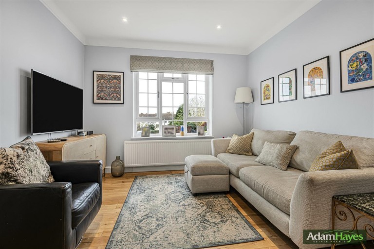 Lodge Lane, North Finchley, N12