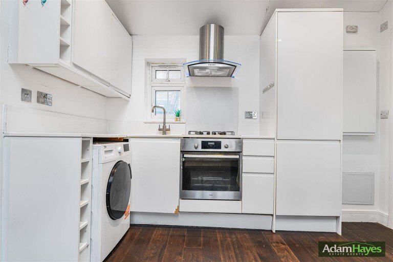 Castle Mews, North Finchley, N12