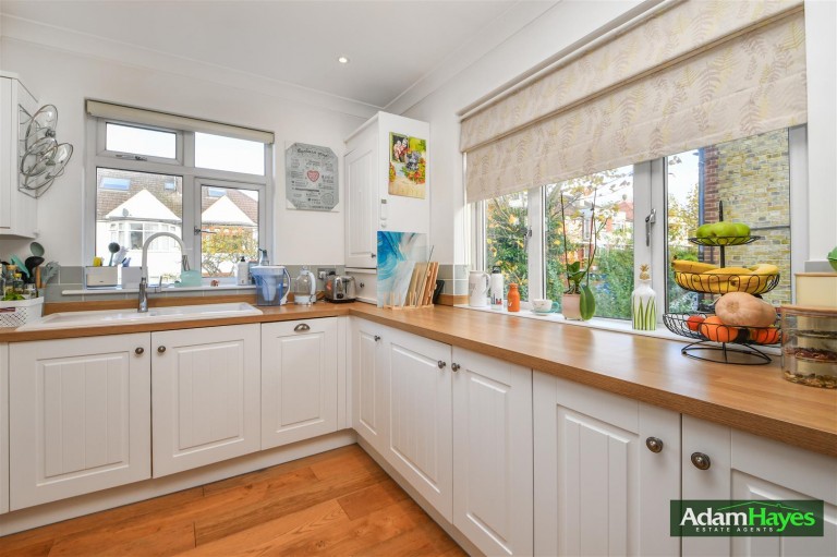 Grosvenor Road, Finchley N3