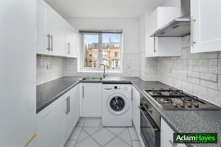 Michelle Court, Torrington Park, N12