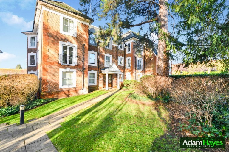 Woodside Avenue, North Finchley, N12