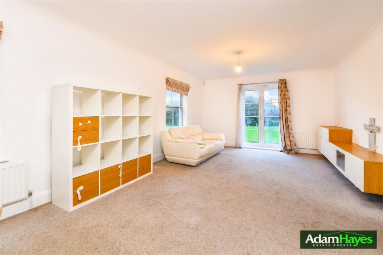 Woodside Avenue, North Finchley, N12