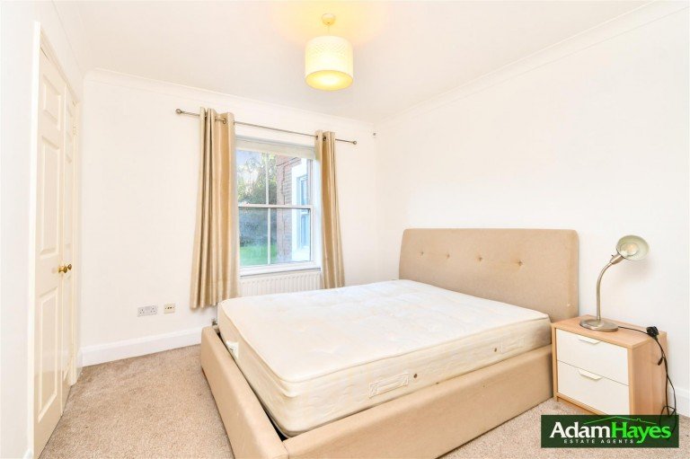 Woodside Avenue, North Finchley, N12