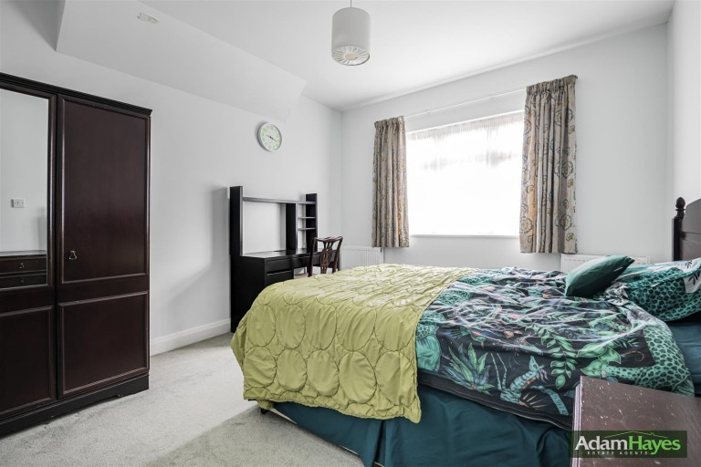 Westbury Grove, North Finchley, N12