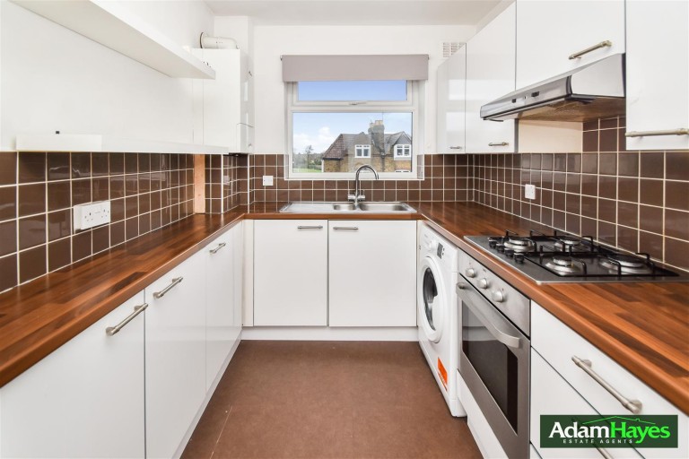 Athenaeum Road, Whetstone, N20